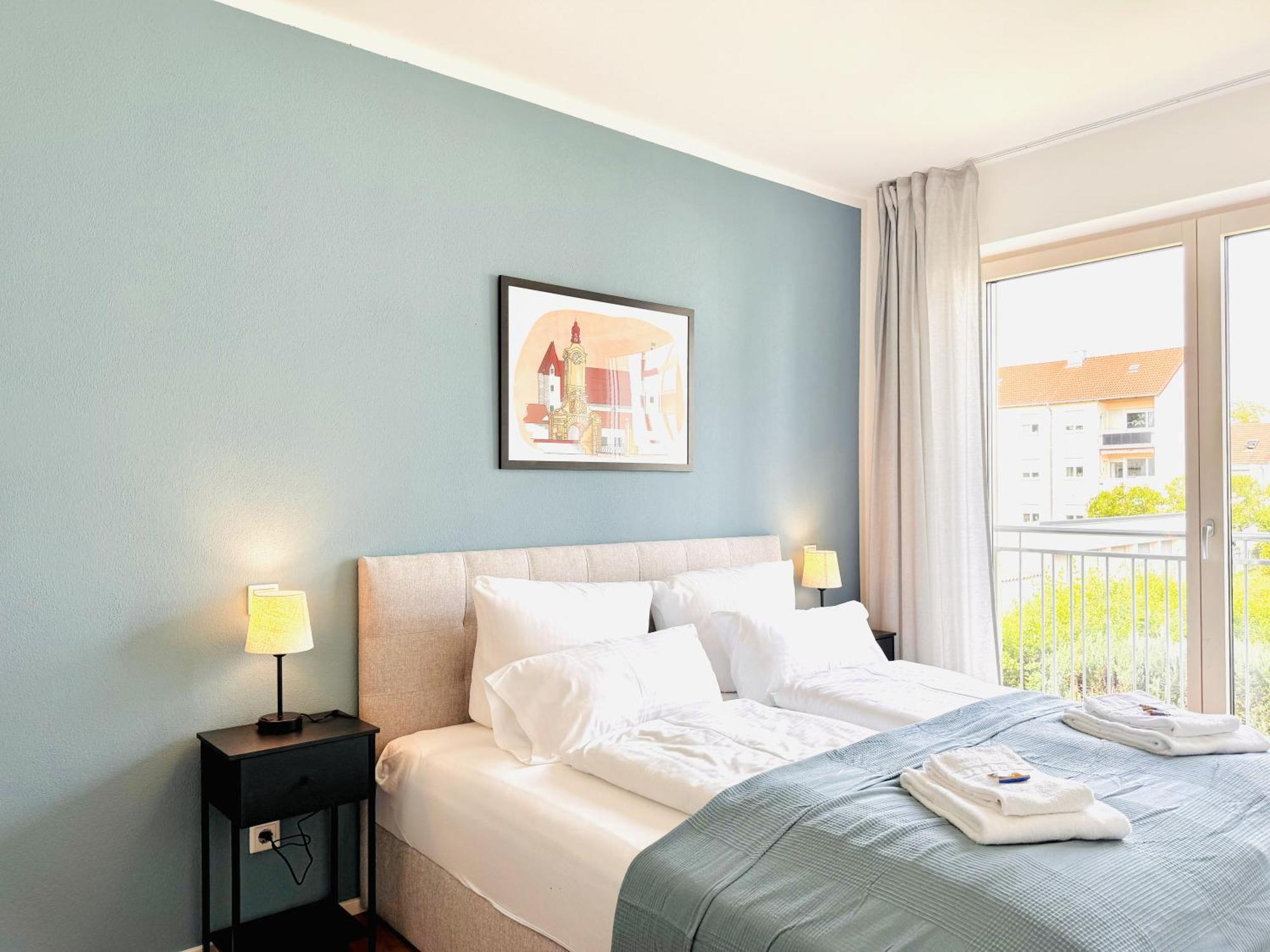 אינגולשטאט E&K Living - Design Apartments - Netflix - Audi - In Village - Free Parking מראה חיצוני תמונה